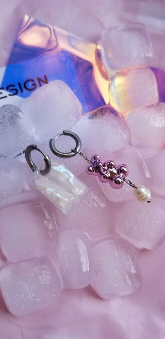 brincos cor do rosa, urso gelatina + resina epóxi lego+ perola