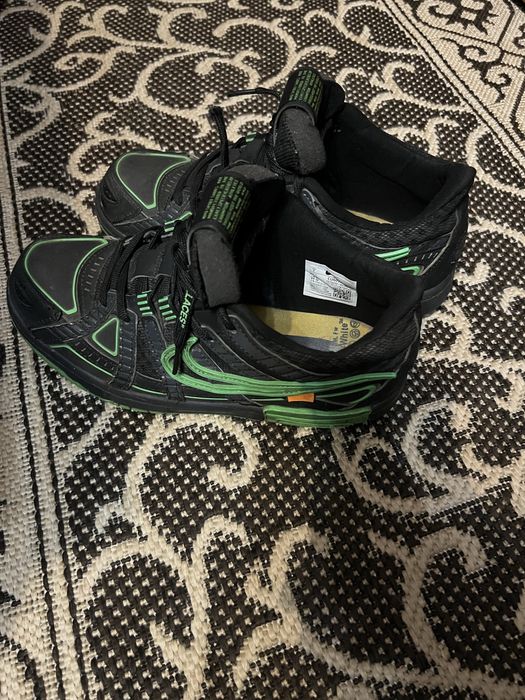 OFF-WHITE x Nike Air Rubber Dunk