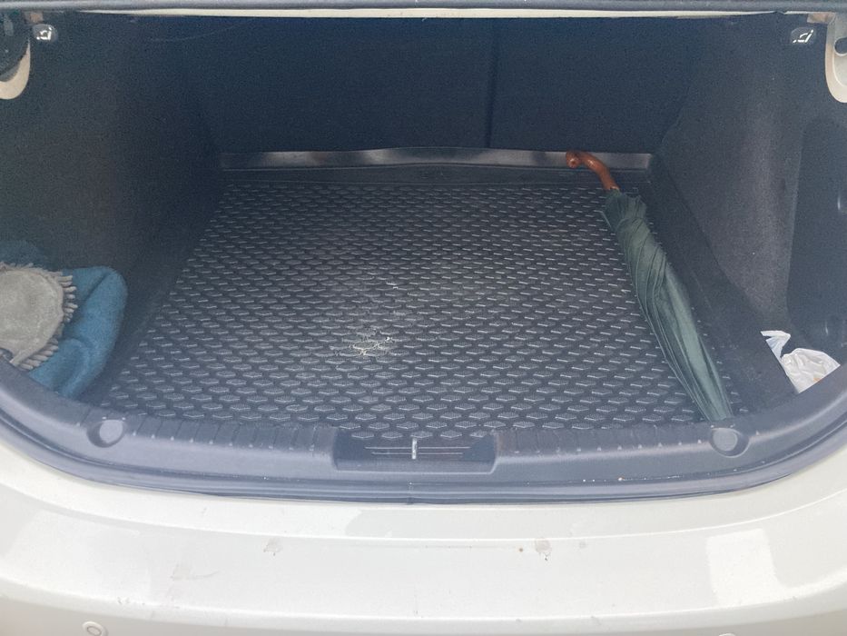 Мазда 3, дизель 2.2, 2015 року