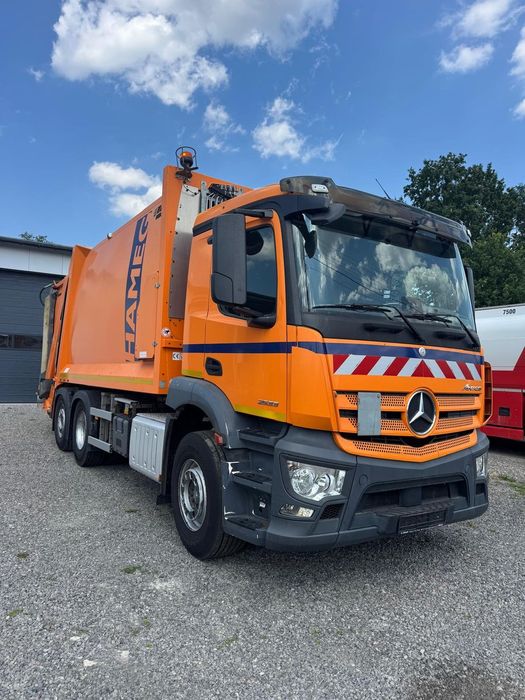 Mercedes-Benz
