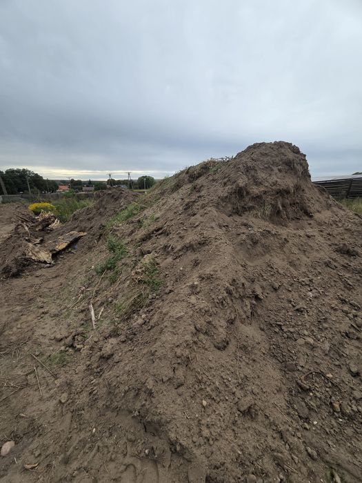 Oddam dobrej jakości ziemię, tani transport