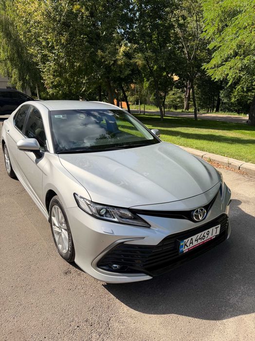 Toyota Camry 2022 70 2.5 офіціал в ідеальному стані