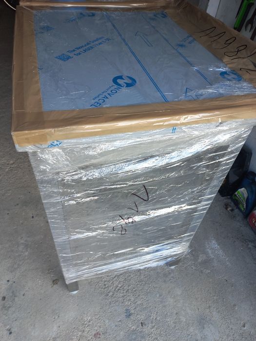 Stół ze stali nierdzewnej