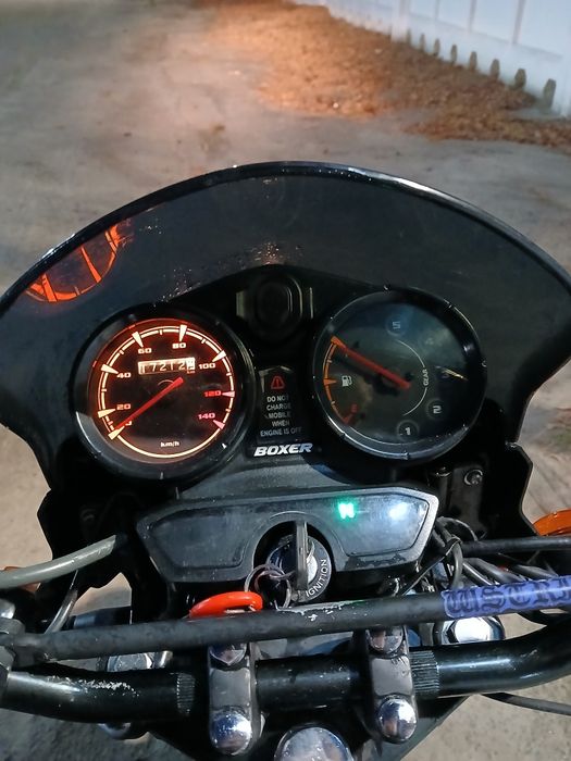Bajaj Boxer 150x