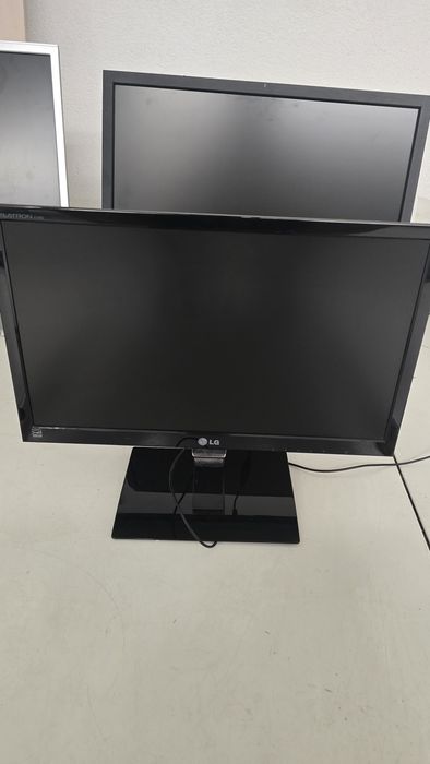 Monitor LG Flatron E2260
