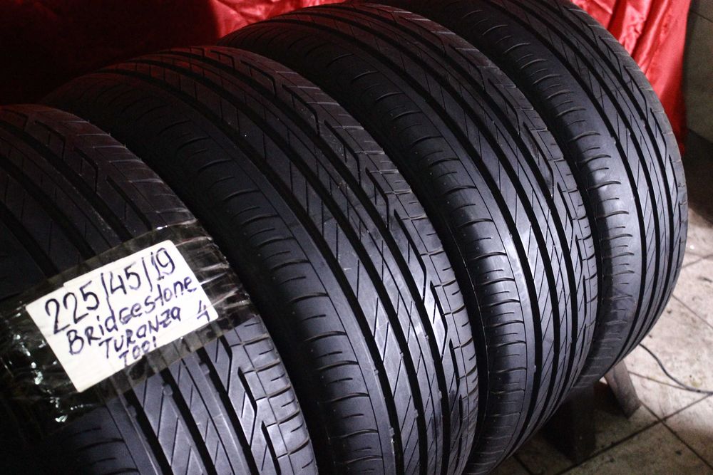 225-45-R19 BRIDGESTONE TURANZA = 4 штуки летней резины Germany