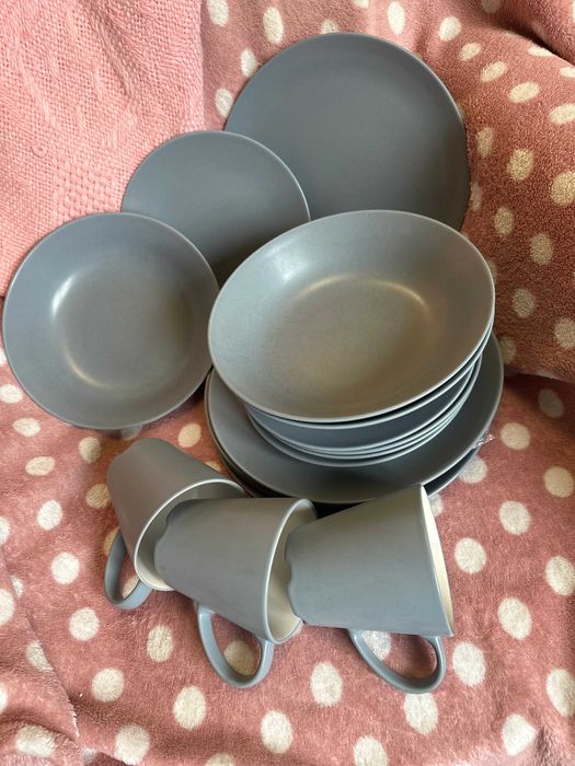 Тарелки ikea (farglar) 26 см светло серые 4 шт