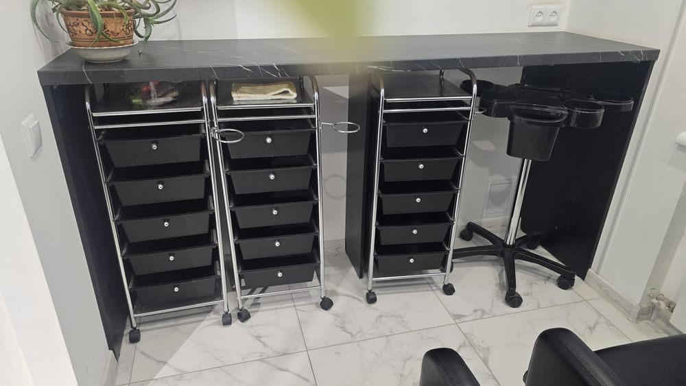 Продам мебель для салону краси