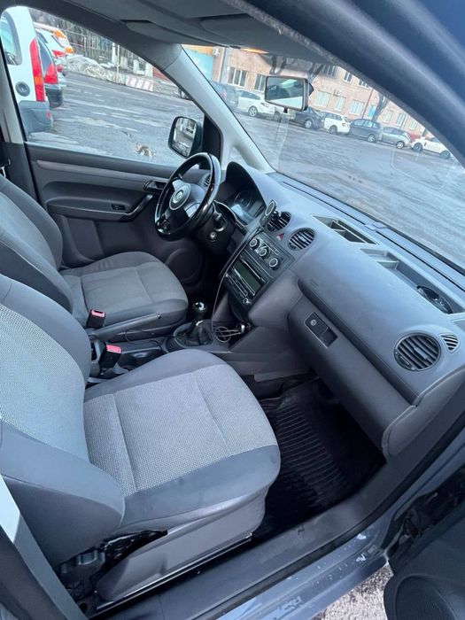 Volkswagen Caddy 2011