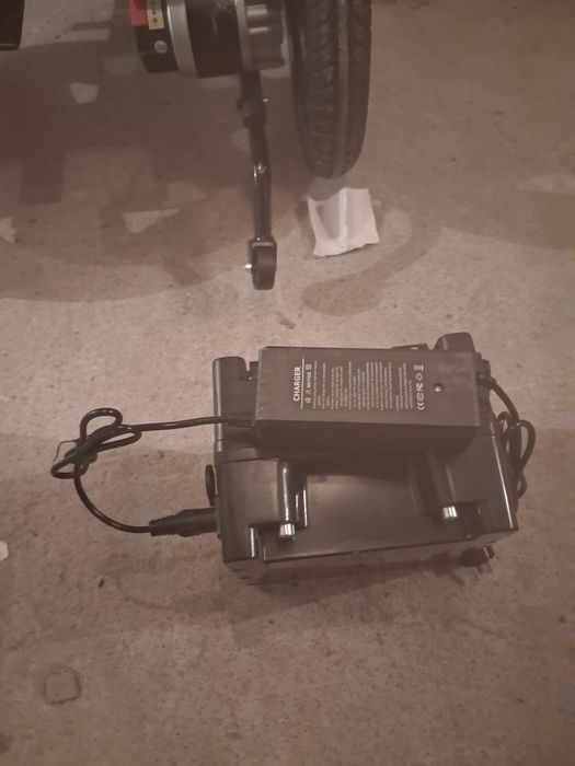 Wozek inwalidzki elektryczny