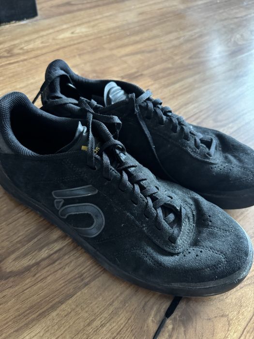 Buty Adidas używane rozm. 43,5