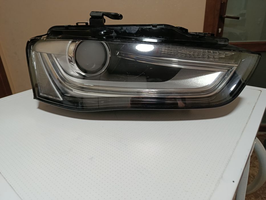 Фара ауді а4 в8 права