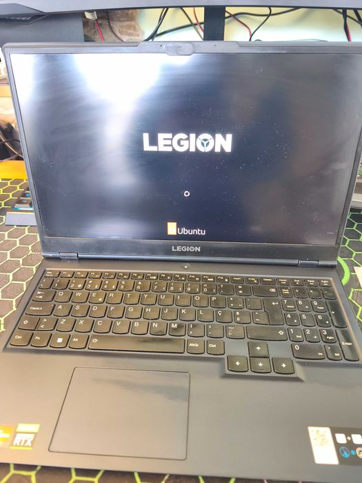 Lenovo Legion 5 15ACH 15,6" RTX3060 6G Ryzen 7 5800H 16GB 1TB SSD