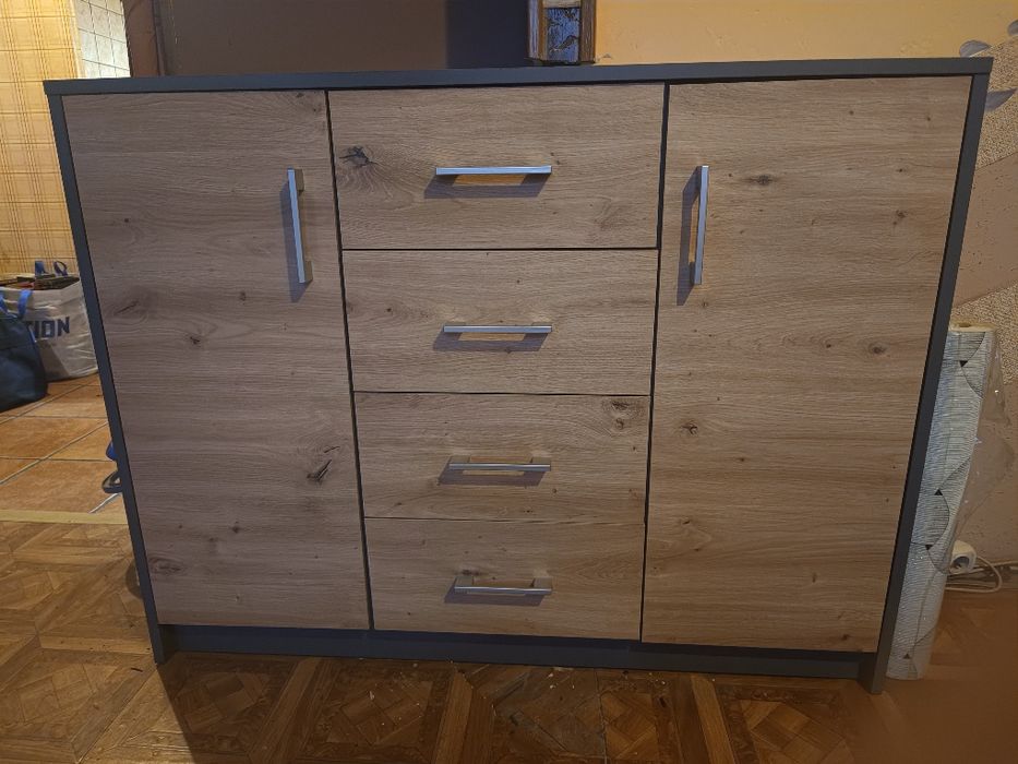 Komoda jak nowa polecam