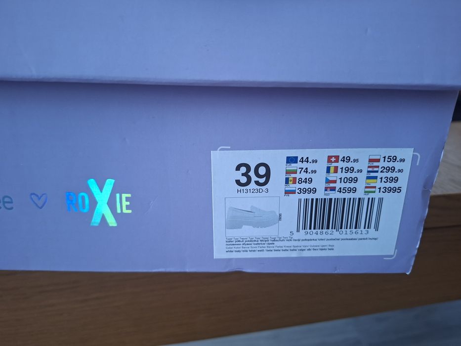 Buty  połbuty 39