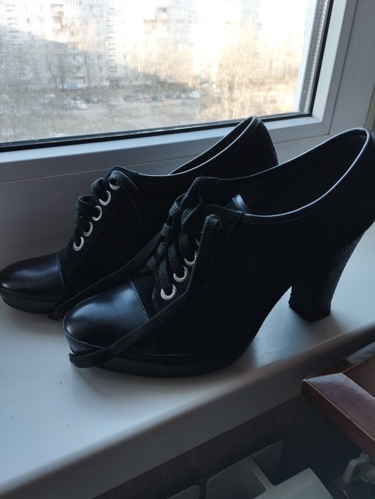 Женский туфли ботильоны.