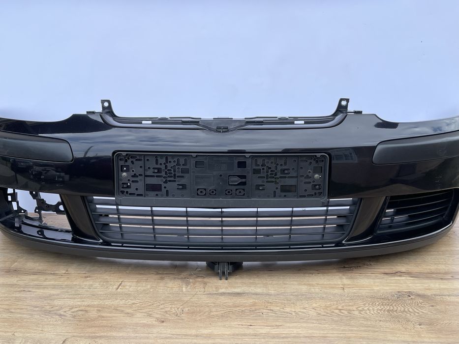 Бампер передній VW Golf 5 хетчбек LC9Z 2003-2008 Фольксваген Гольф 5
