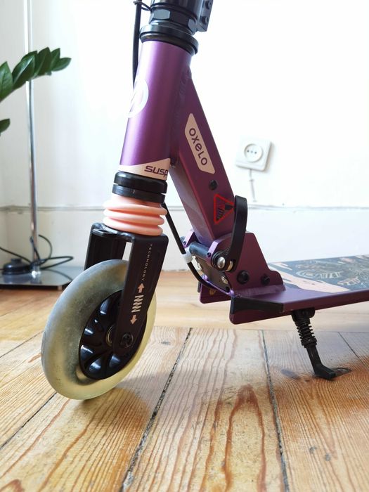 Trotinete Oxelo Mid 5 com Suspensão e Roda Luminosa
