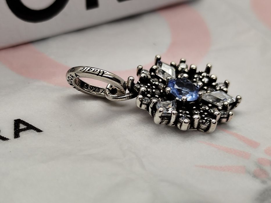 Pendente da Elsa da Pandora