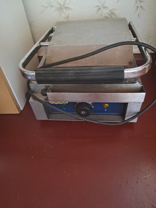 Професиональный прижимной гриль JEJU