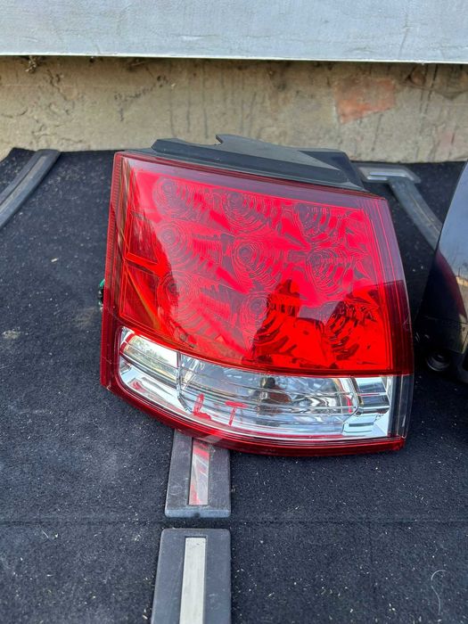 Lampa tył lewa Citroen C-Crosser