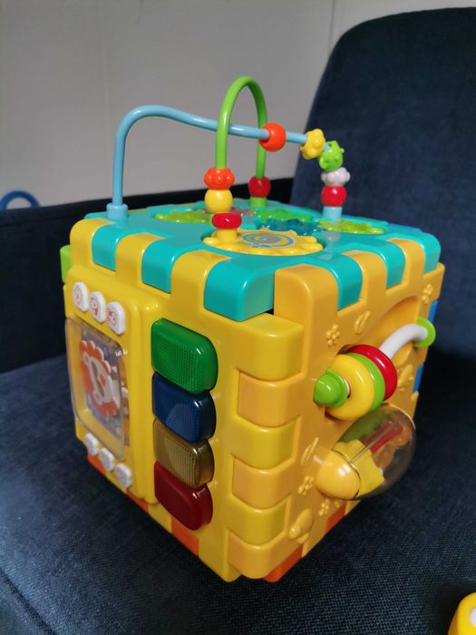 Zabawki 6-18 miesięcy prezent