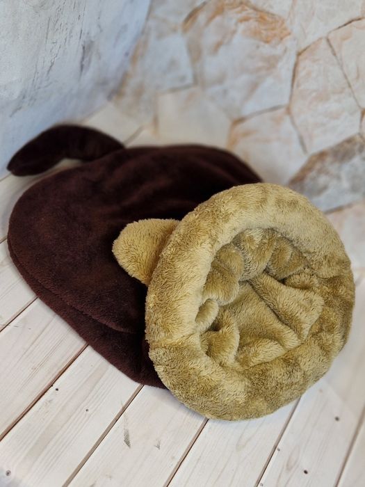 Лежанка для собак и кошек