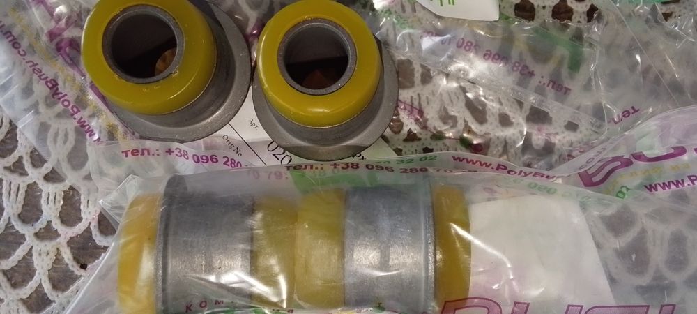 Поліуретанові сайлентблоки верхнього ричага  ваз-2101 ваз-2107 нові.