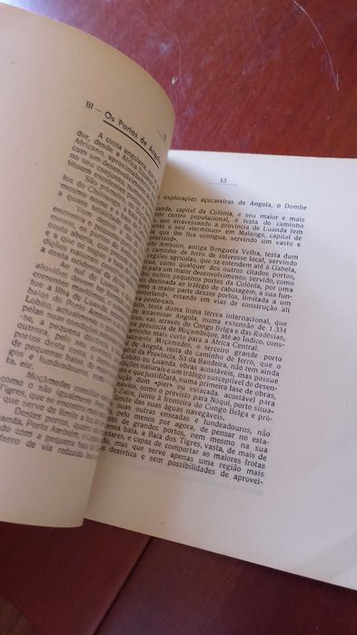 Os Portos Marítimos do Ultramar 1948