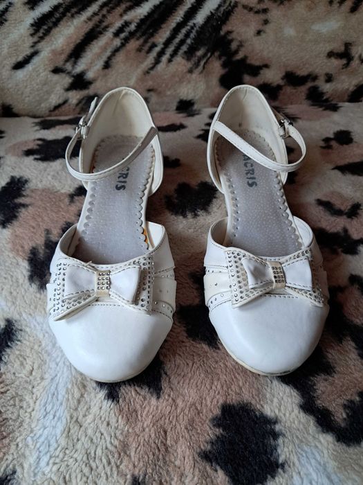 Buty do Komunii dla dziewczynki 33