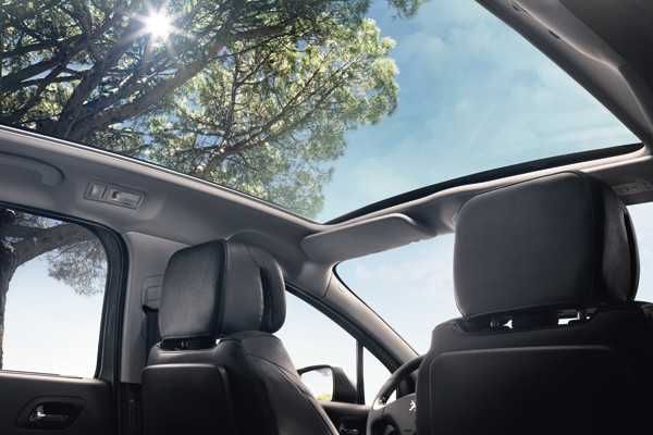 Peugeot 5008 1.6 HDi, 7L, automática, rodas 17 Teto Panorâmico, DVD