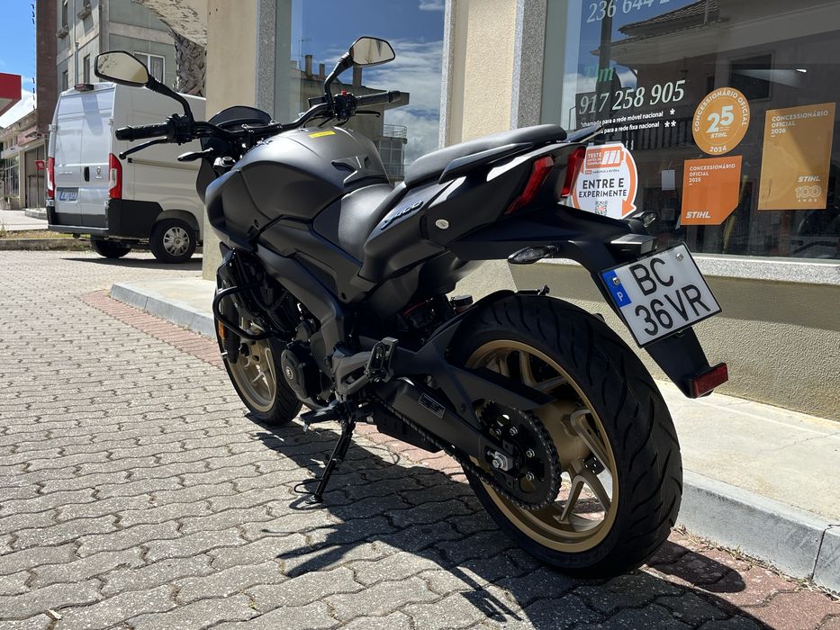 Bajaj Dominar 400