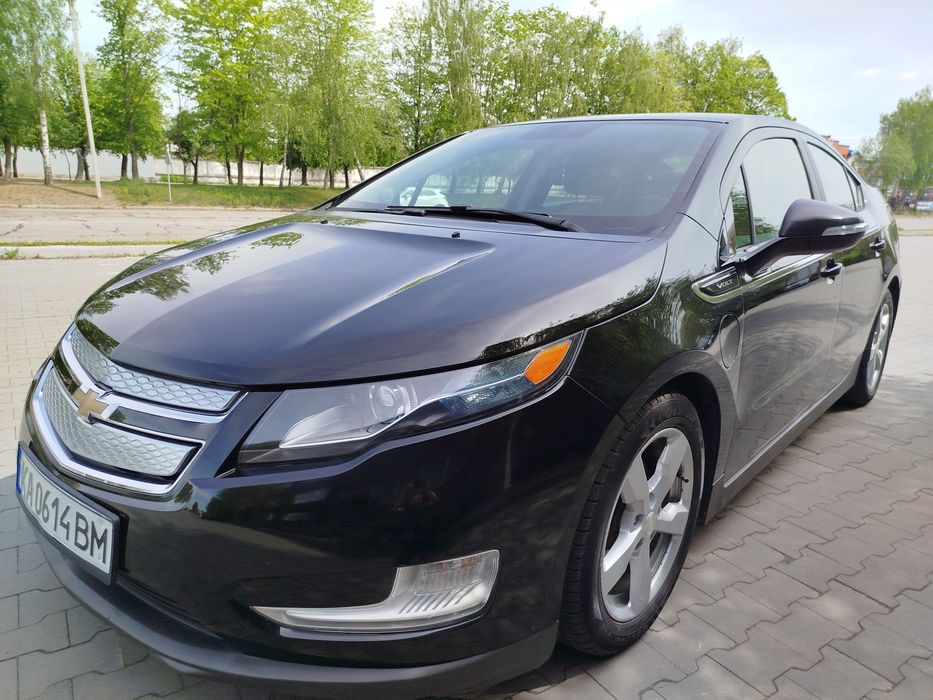 Chevrolet Volt 2013р. в гарному стані.