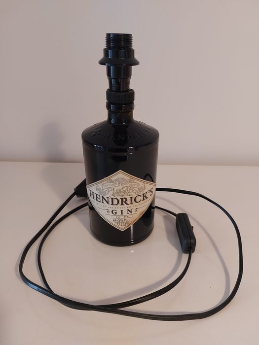 Candeeiro garrafa hendricks gin