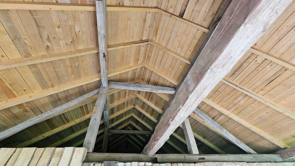 Działka 2000 m2 z budynkiem gospodarczym, gmina Lelkowo, pow. braniewski