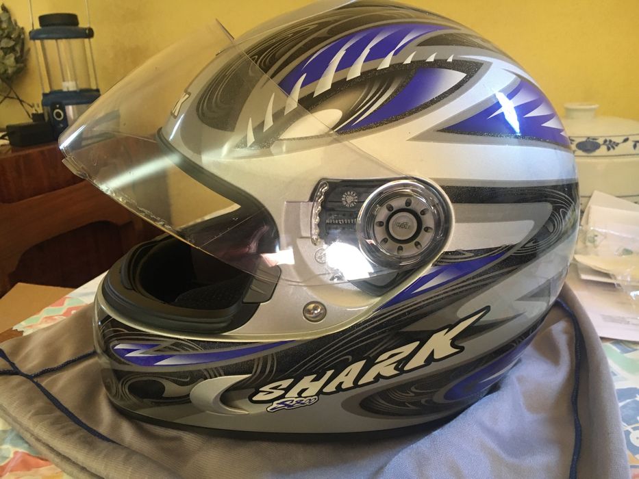 Capacetes usados em estado praticamente novo