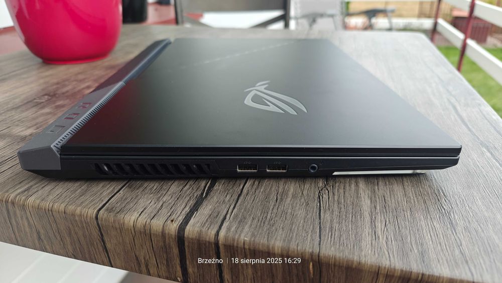 ASUS ROG Strix SCAR 17 R9 7945HX3D 240Hz 32GB 1000SSD RTX4080