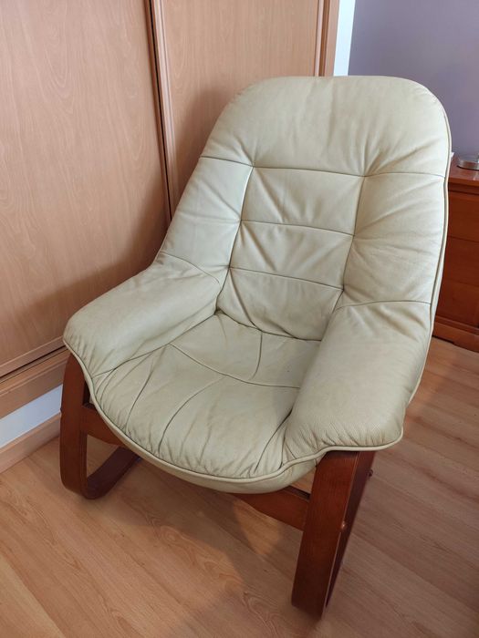 Cadeirão de Baloiço em Pele