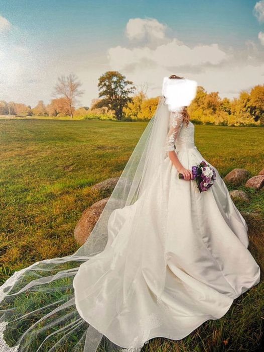 Suknia ślubna Pronovias Leslie