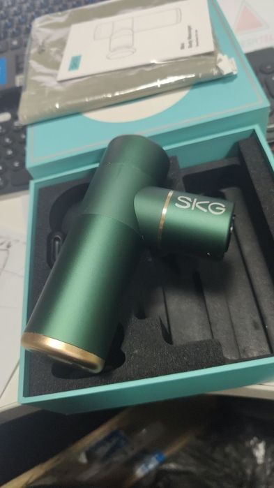 SKG F3 mini , перкусійний масажер пістолет