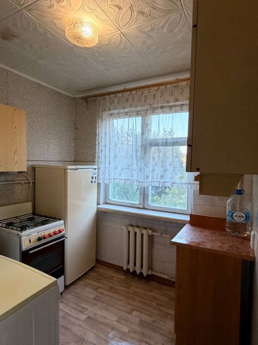 Продаж 2х кімнтана квартира Червоний міст 43 м кв