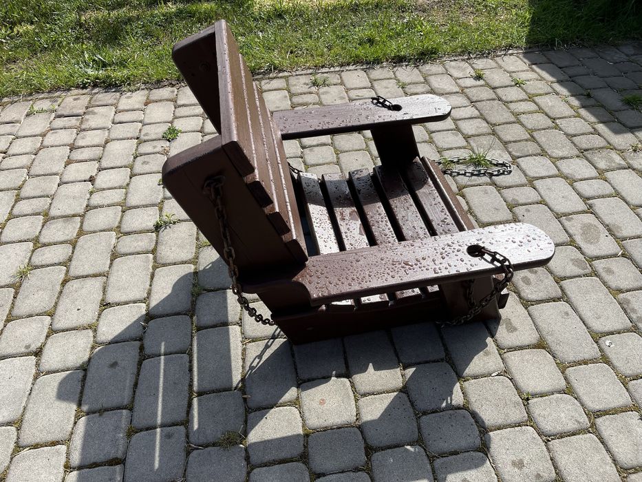 Drewniana huśtawka