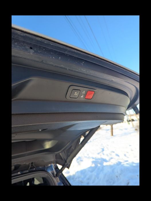 Продам Пежо 5008