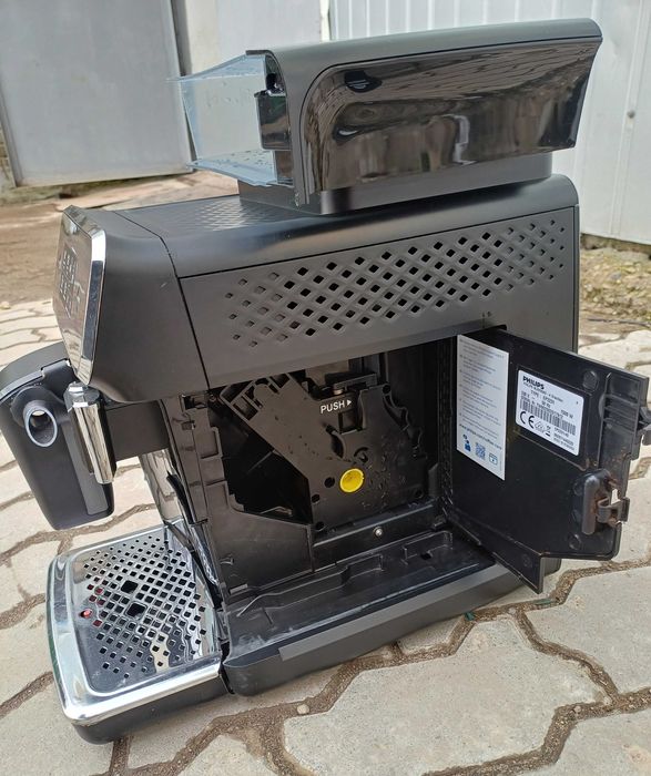 Кавомашина автоматична Саеко Saeco Philips Series 2200 EP2231 Latte Go