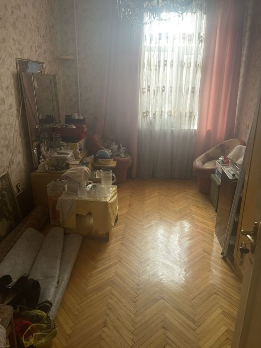 В продаже 2 комнаты + гараж. Ул. Фабричная.