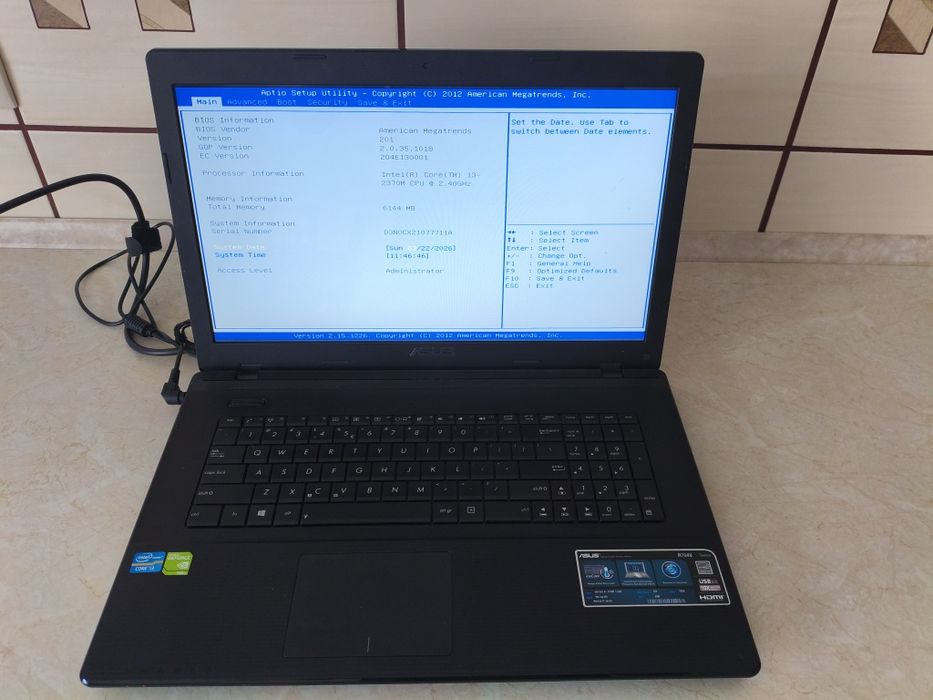Uszkodzony laptop Asus R704V Series