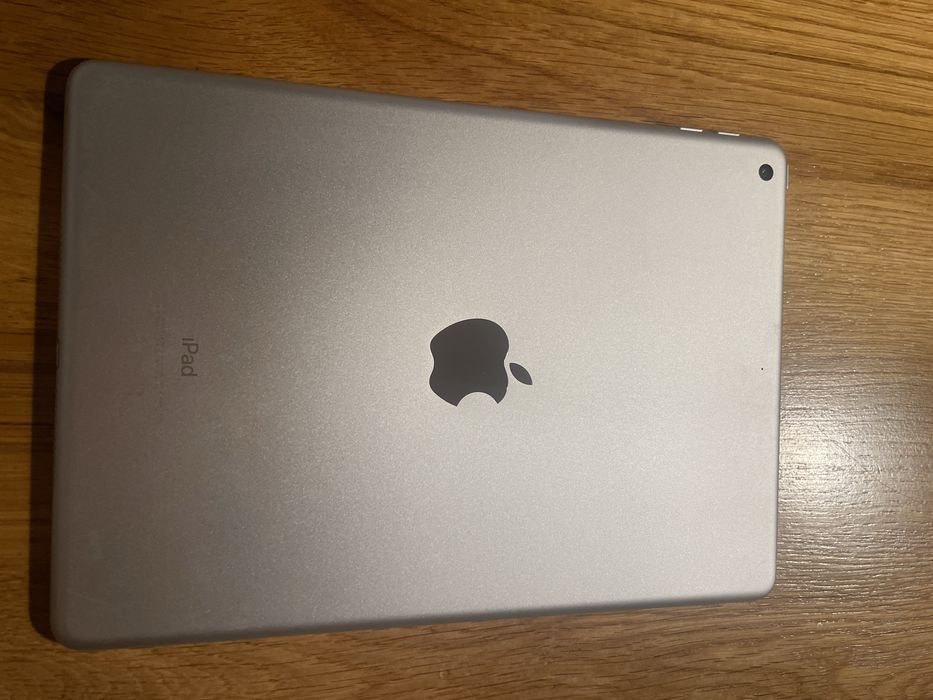 Ipad 5 th z 32 GB