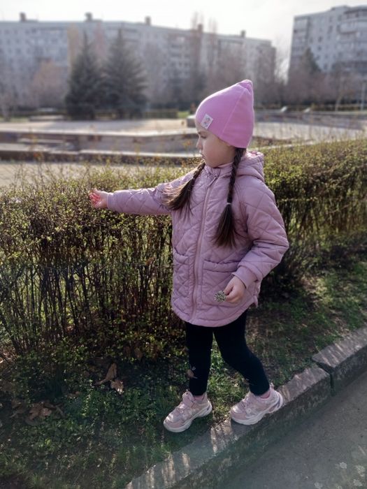 Курточка для дівчинки