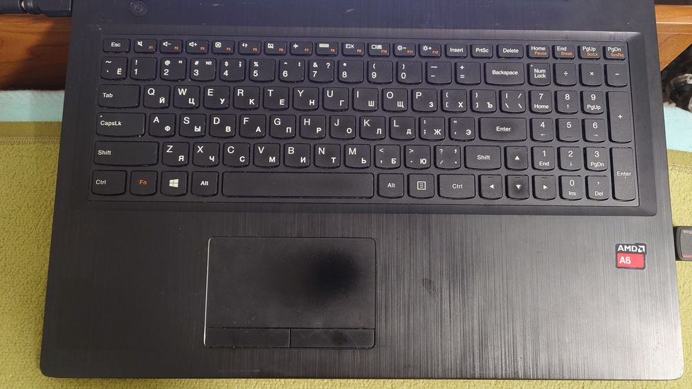 Ноутбук Lenovo G50-45, WIN 11 - 25H2 (4GbDDR3, 320HDD, 4ядра)