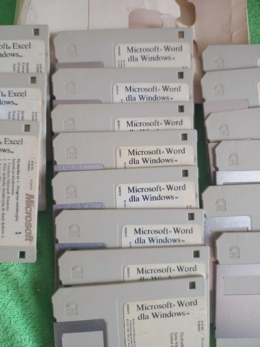 Microsoft Word, Excel i Publisher na dyskietkach 3,5"